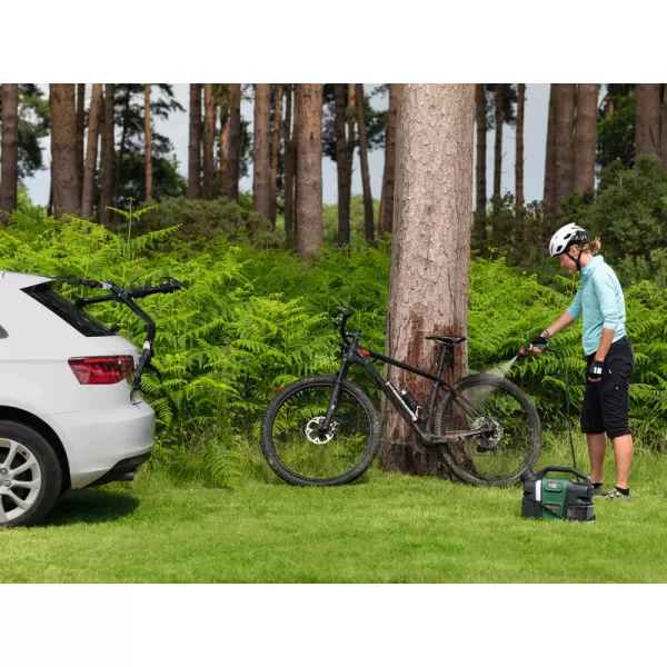 Aku nízkotlaký čistič Bosch Fontus 18V-6 Bike Cleaner